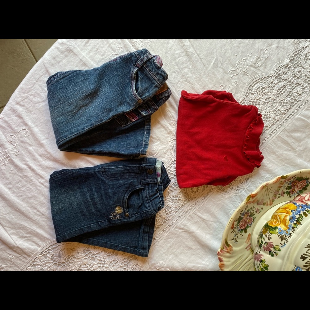 Girls Lot 18-24 month onesie & 2 pair of 2T jeans